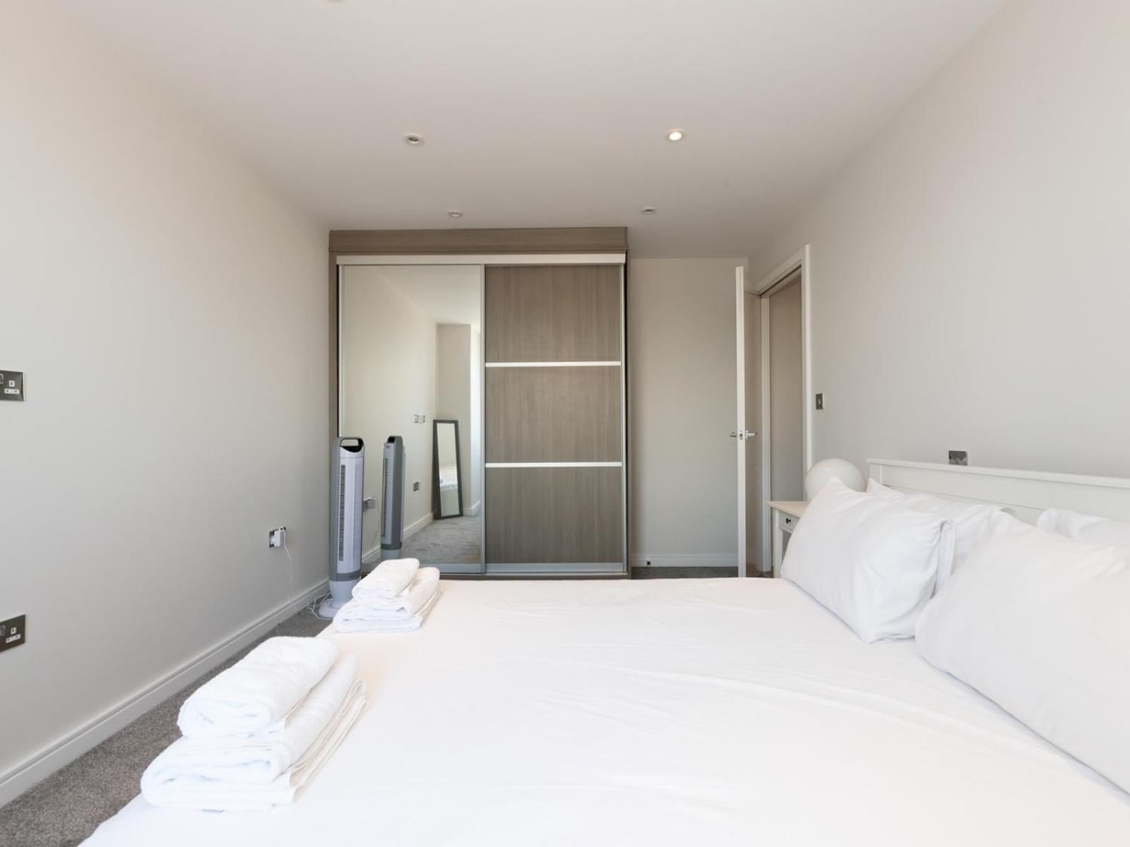 Apartment Cosy Stylish In Pass The Keys *